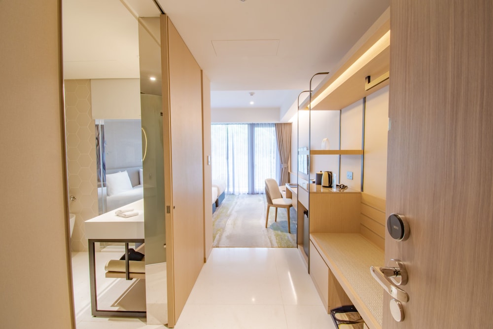 Golden Tulip FAB Hotel 42/43