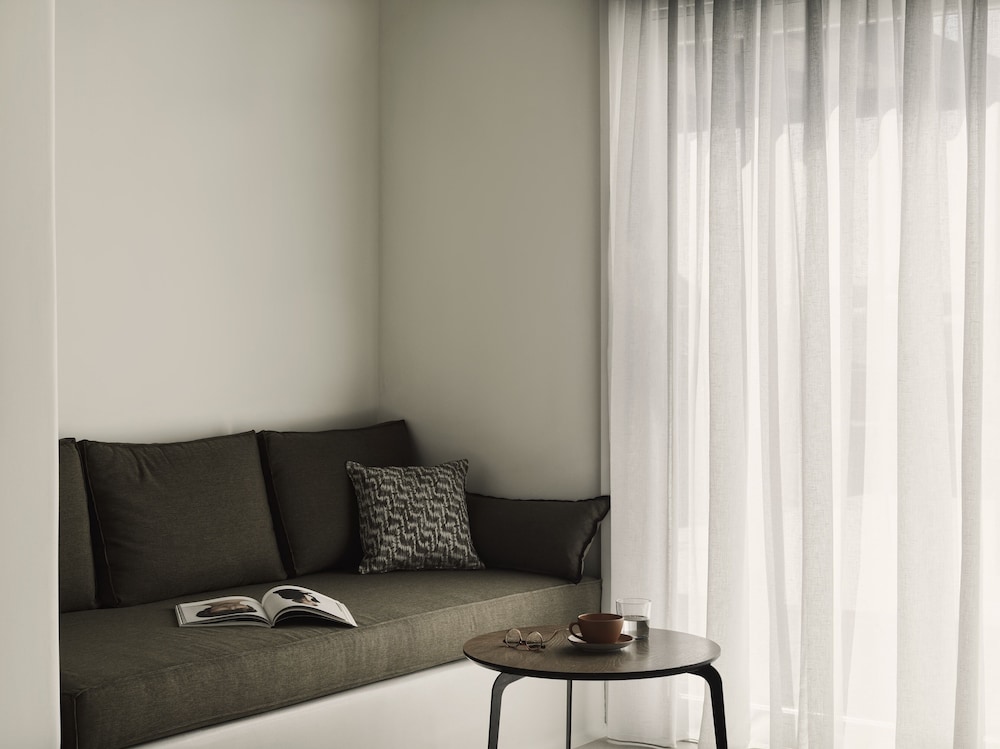 Ezio Bo Luxury Living 33/45