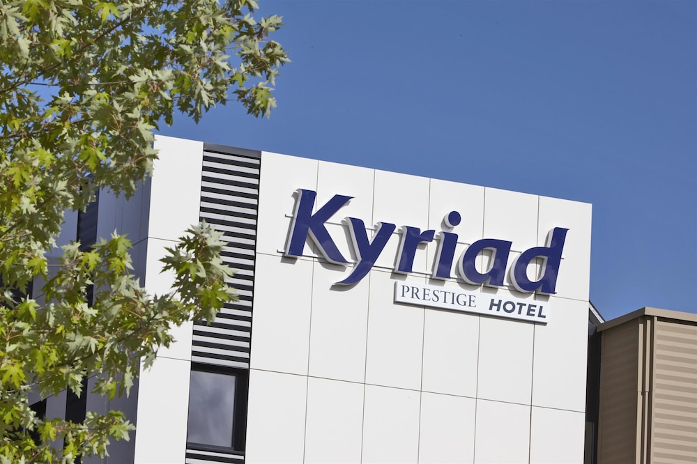 KYRIAD PRESTIGE PAU - ZENITH - PALAIS DES SPORTS 3/54