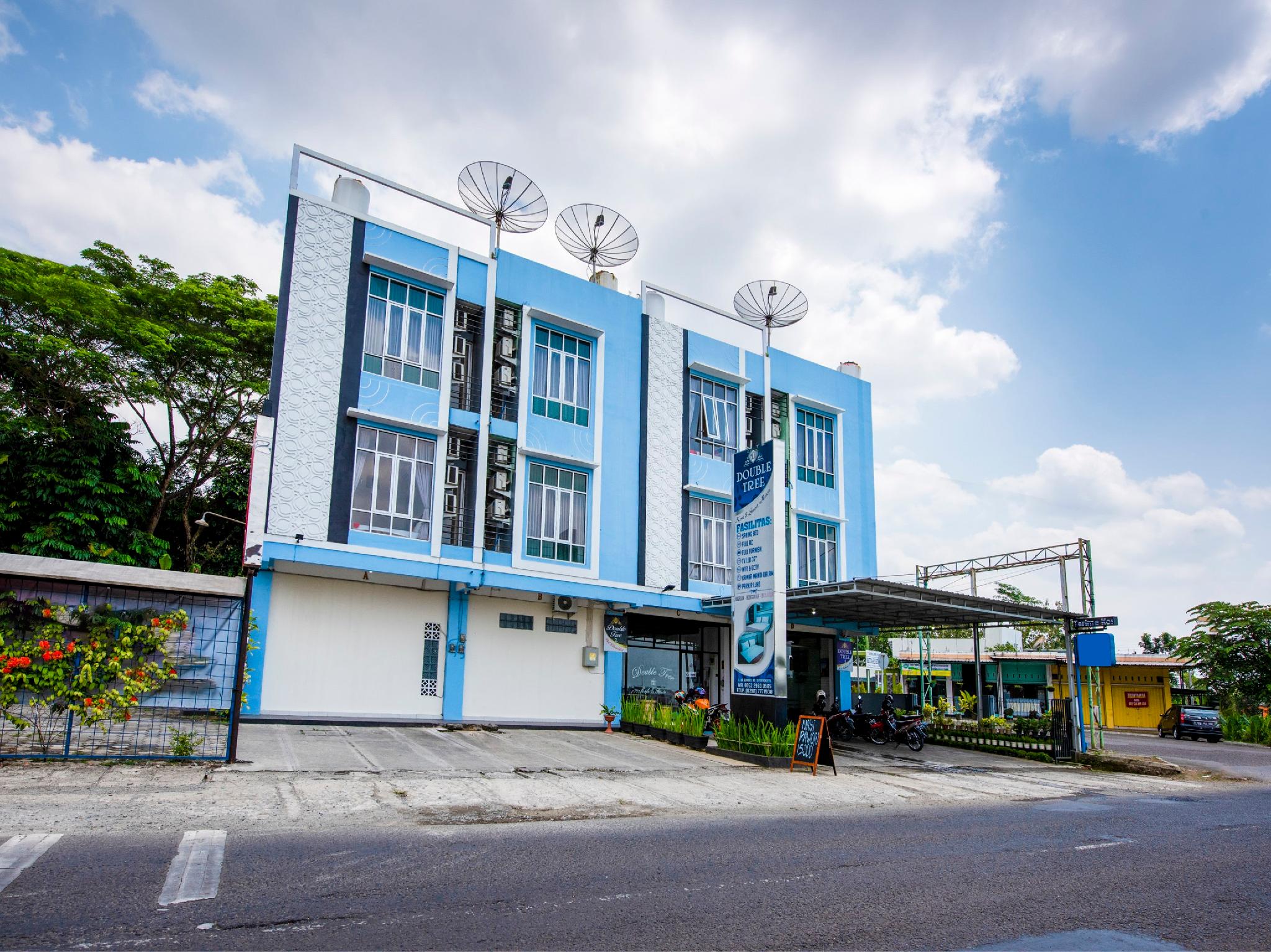 OYO 3746 Double Tree Guesthouse 3/24