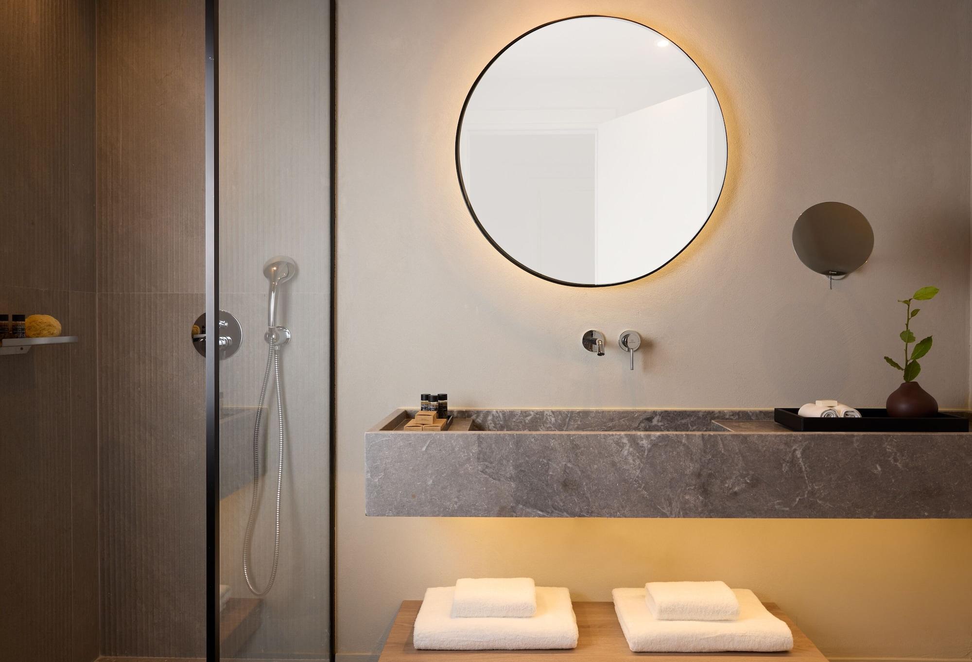 Junior Suite, Studio