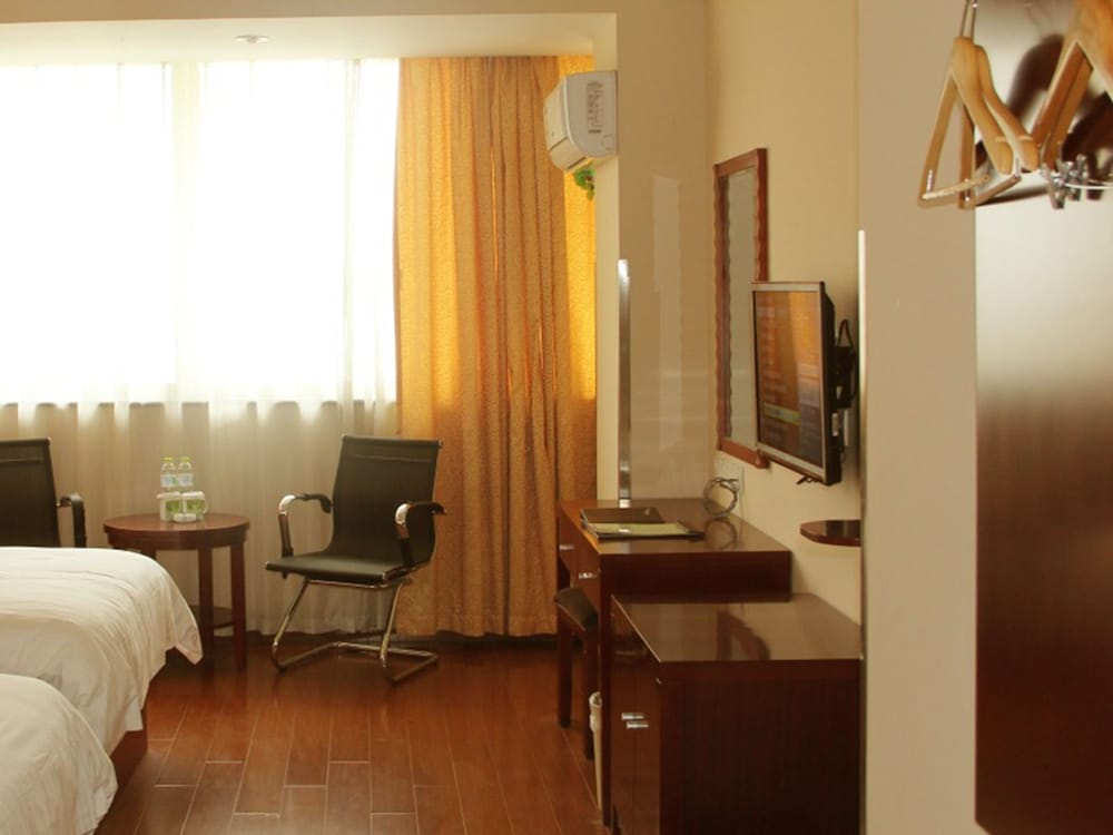 Greentree Inn Jiangsu Suqian Suyu District Education Bureau Express Hotel 33/57