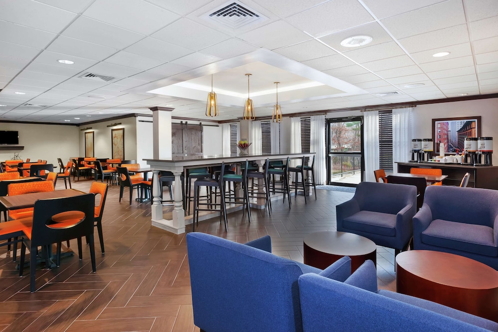Hampton Inn Boston/Peabody 28/41