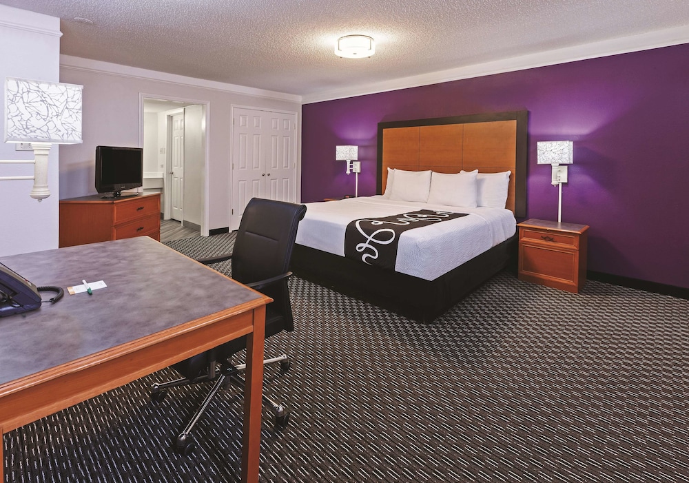 La Quinta Inn by Wyndham and Conference Center San Angelo 27/44