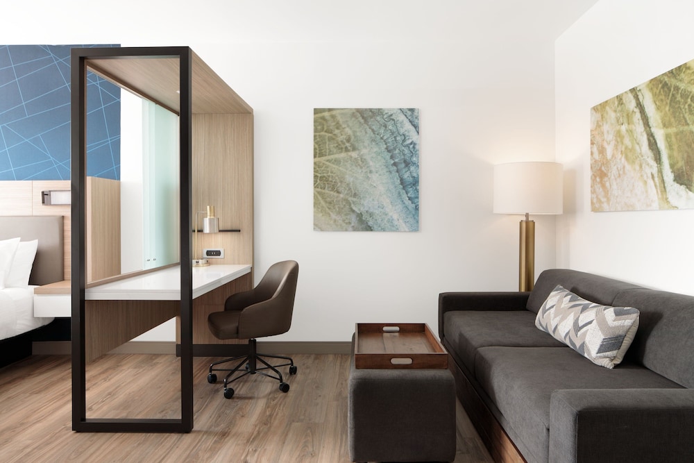 Springhill Suites By Marriott Roanoke North 17/26