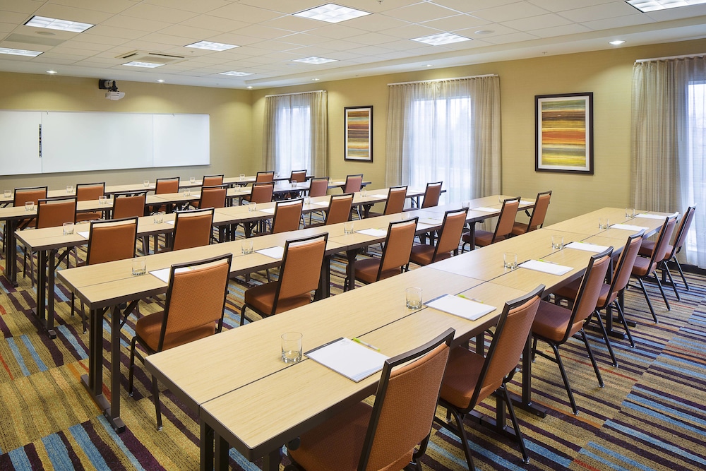 Fairfield Inn And Suites Monaca 27/35