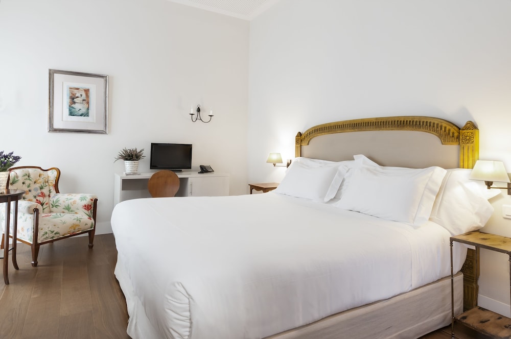 Amadeus Hotel Sevilla 32/87