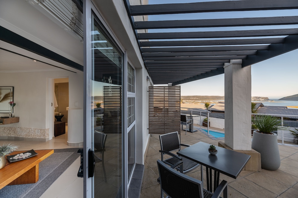 Villa Afrikana Guest Suites 47/88