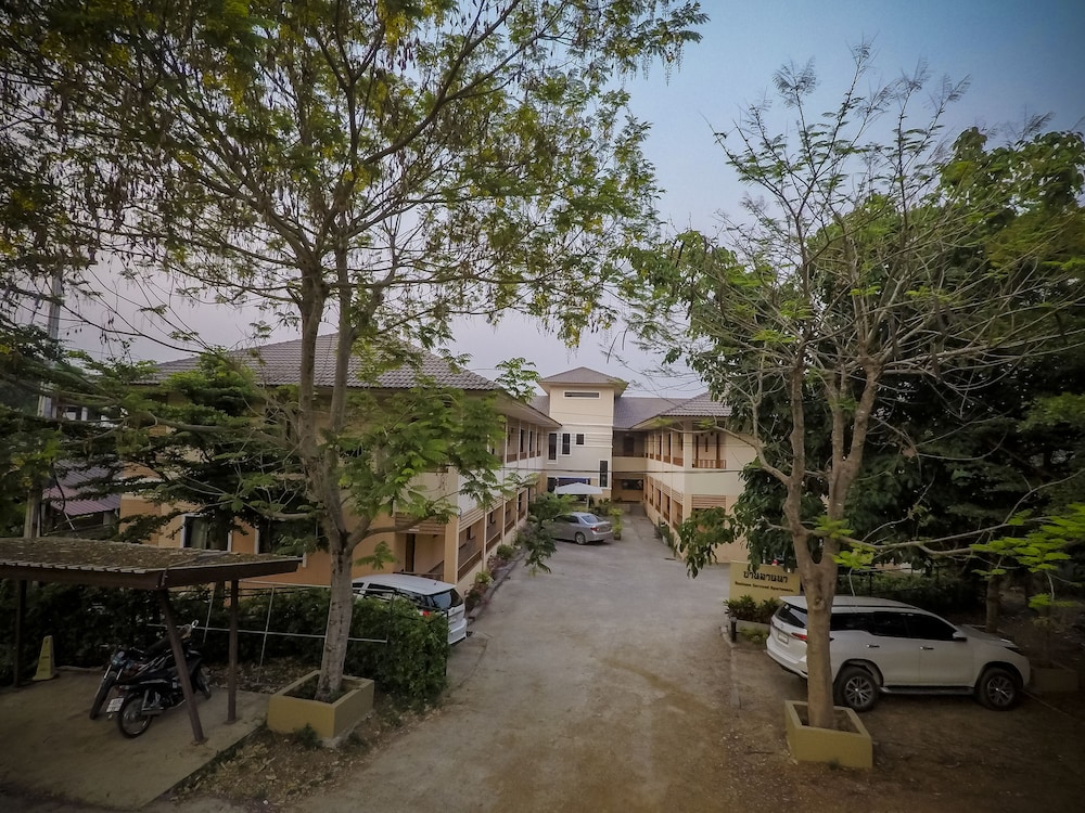Banlanna Hotel Lampang (ex. Banlanna Serviced Apartment) 36/44