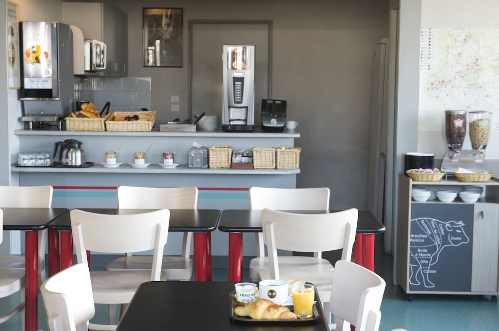 B&B HOTEL Chatellerault 30/40