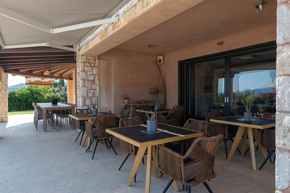 Thermesea Luxury Lodge 46/68