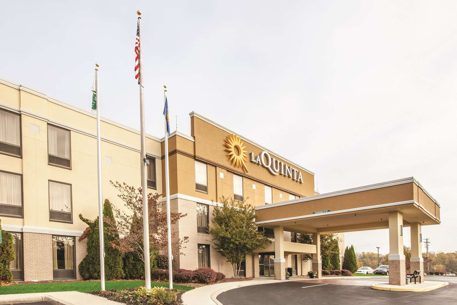 La Quinta Inn & Suites by Wyndham Mechanicsburg - Harrisburg 2/46