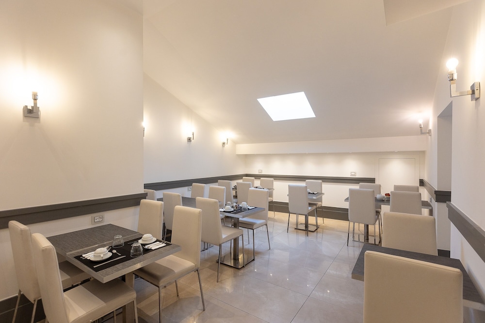 Hotel Castellino Roma 59/78