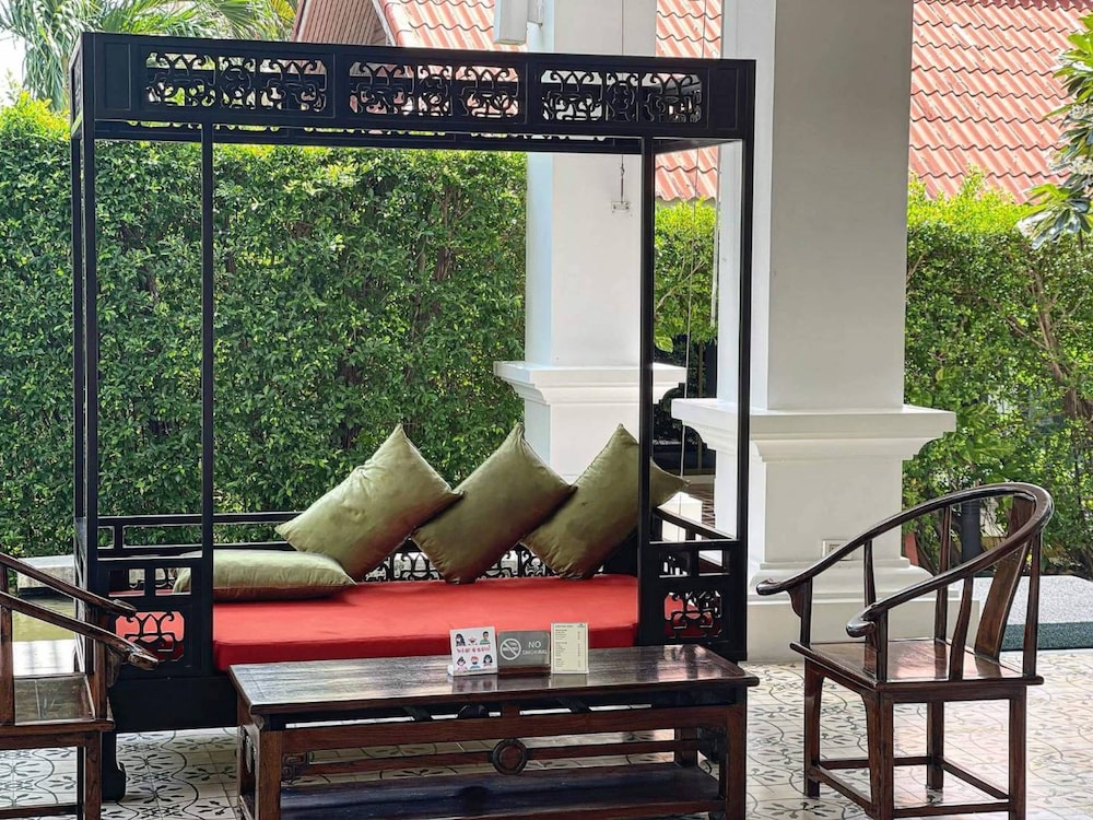 The Old Phuket Karon Beach Resort 65/85