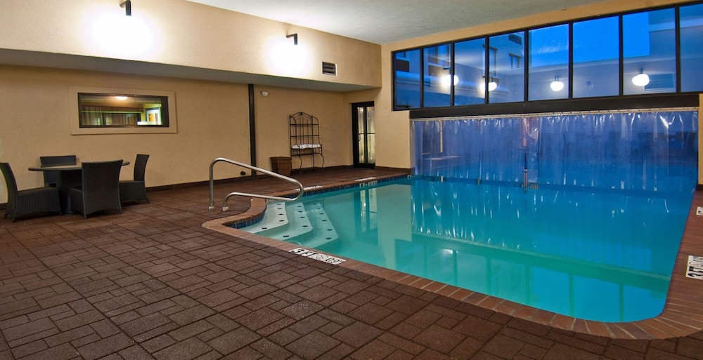 Holiday Inn Vicksburg 9/30