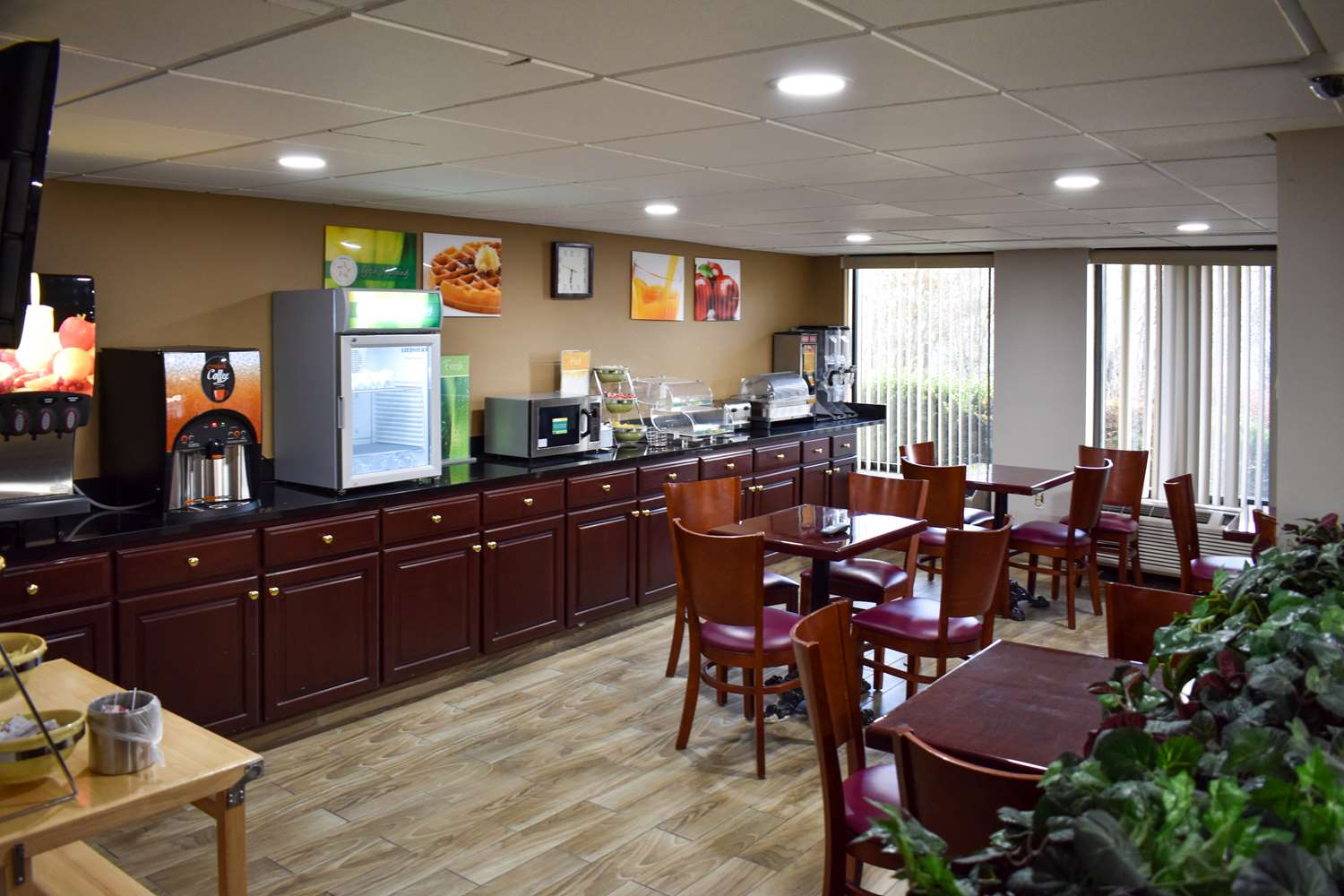 Quality Inn Reidsville 25/34