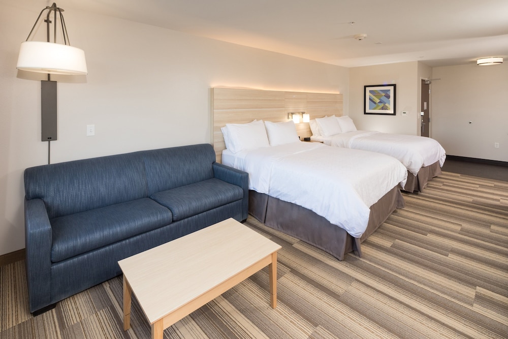 Holiday Inn Express And Suites Auburn 24/46