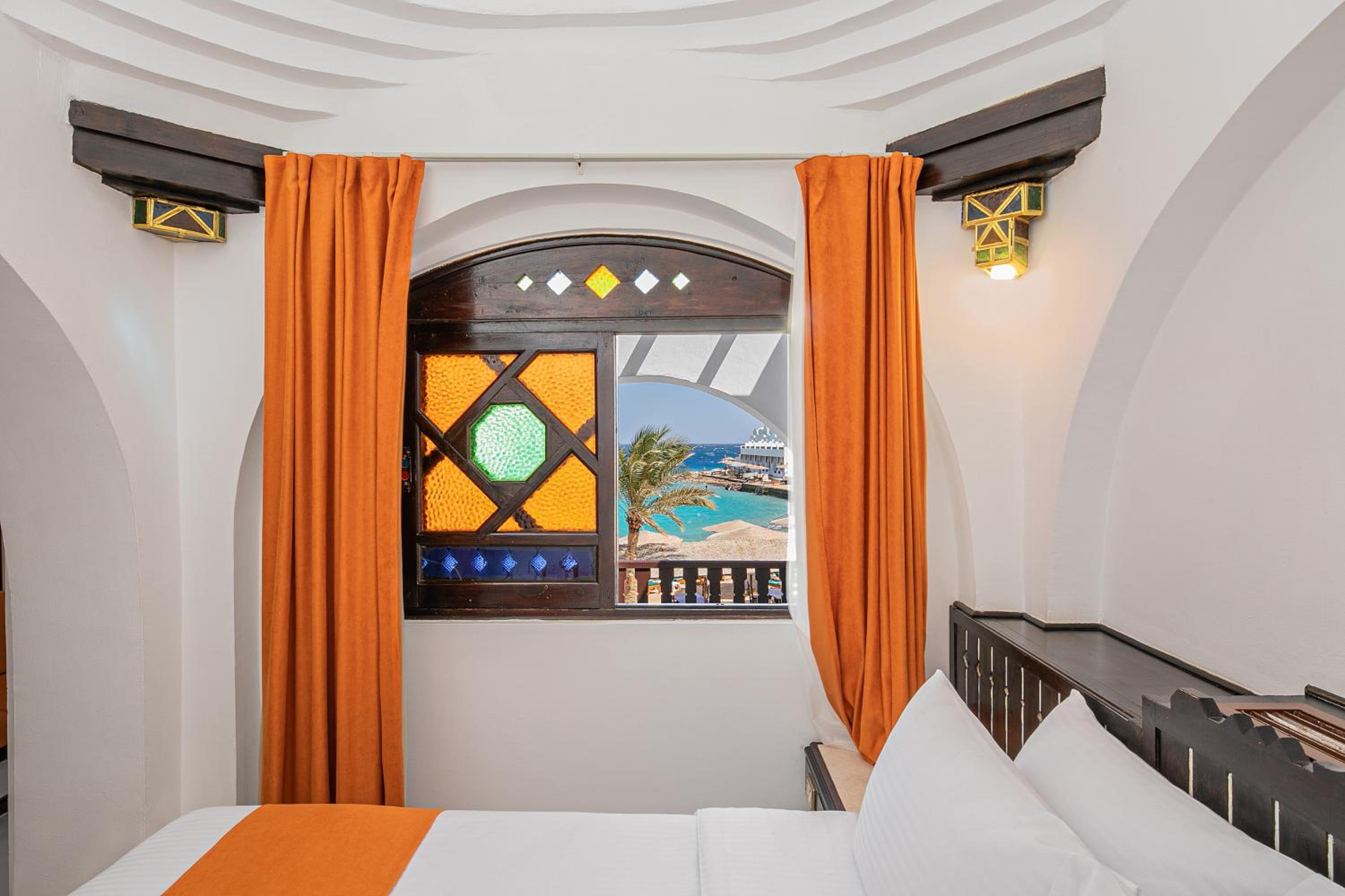 Azur, Sea View