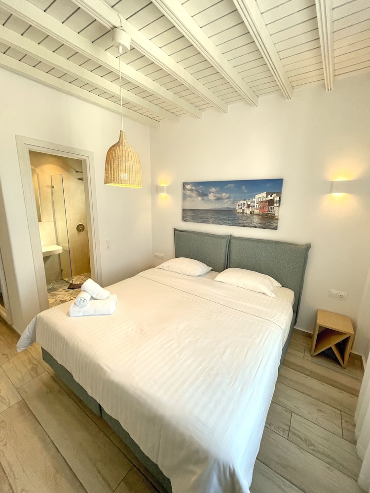 غرفة بسرير مزدوج بشرفة، Hotel Lefteris 2/8