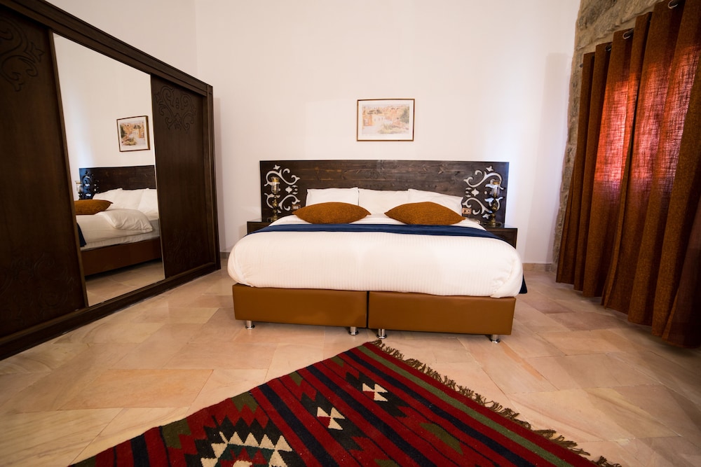 Old Village Resort Petra 10/50