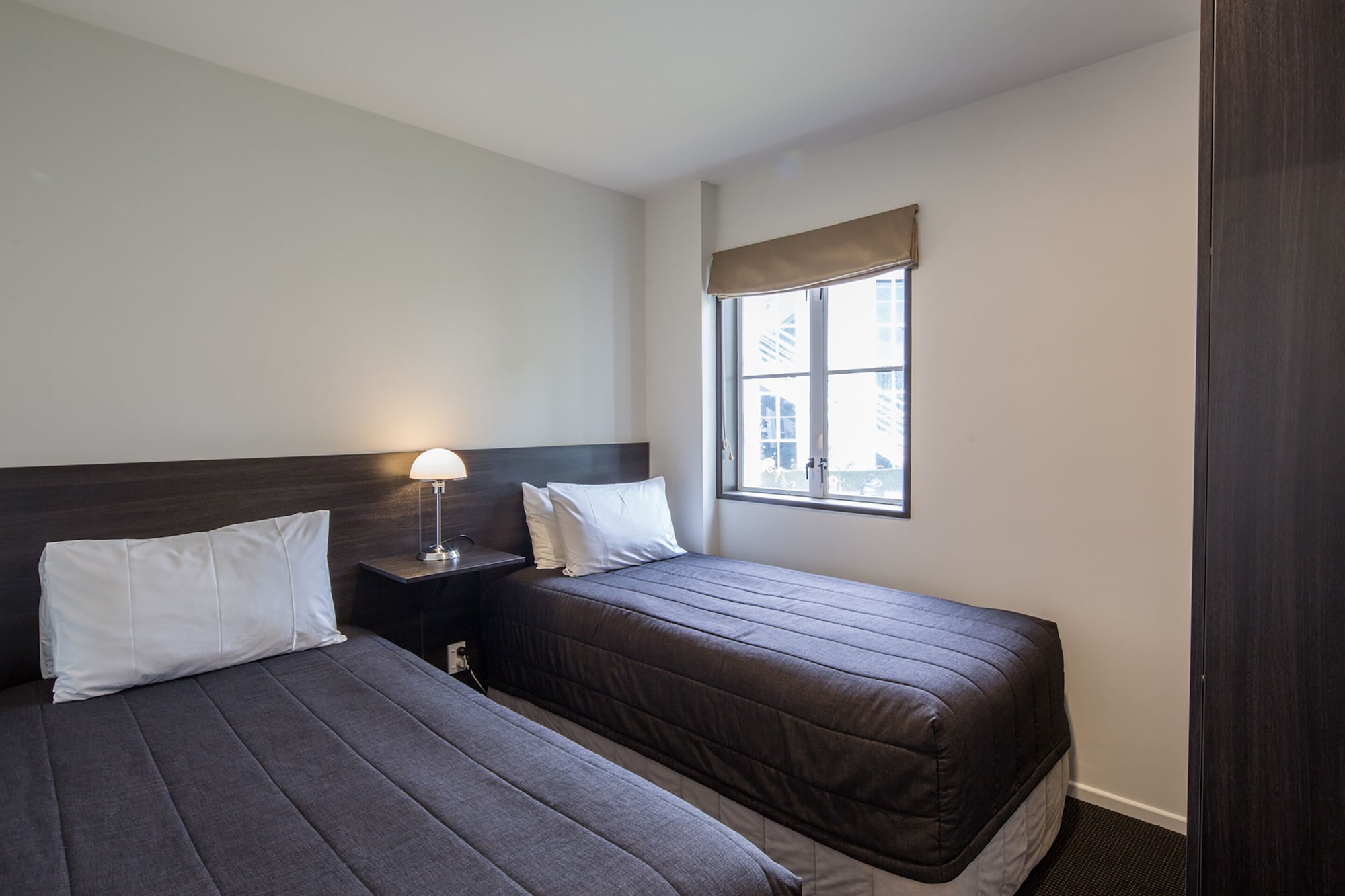 2 BEDROOMS