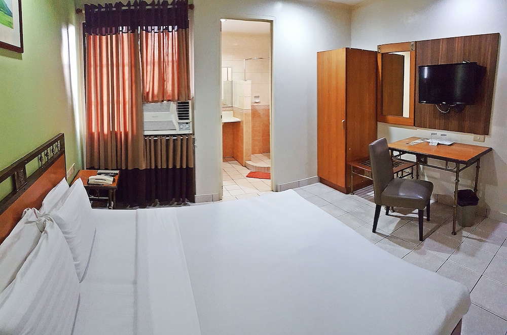 Golden Valley Hotel 29/67