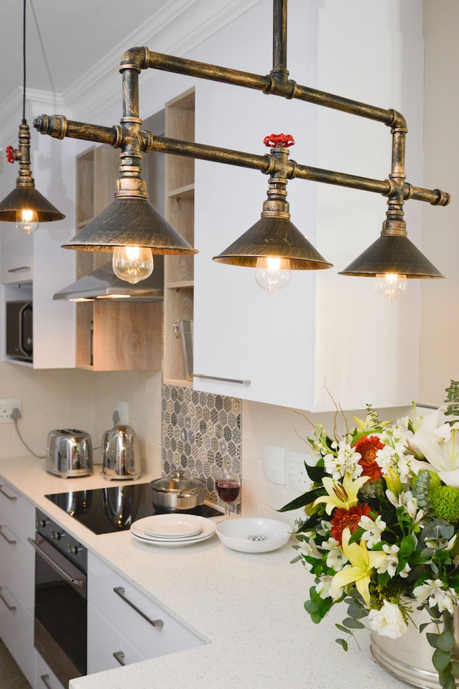 dk villas 2 The Boardwalk (Hout Bay) 3/50
