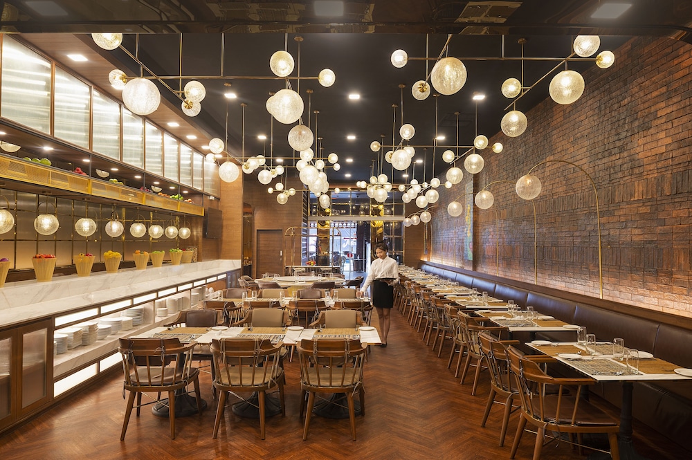 PIPA Bangkok Sukhumvit 11 by Kingston Hotels 49/60