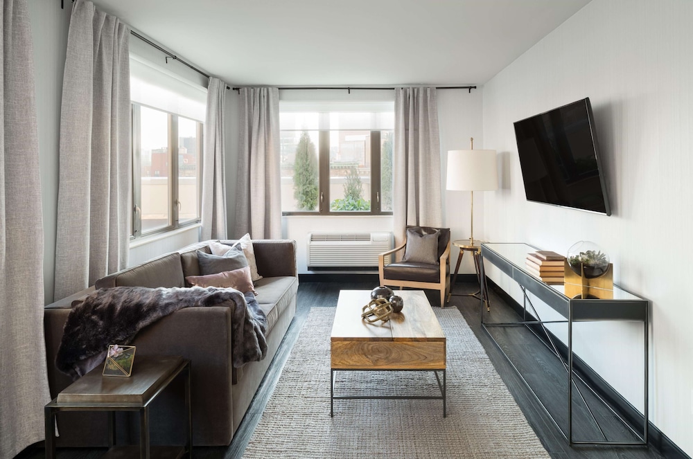 AMTD Idea Tribeca Hotel 36/49