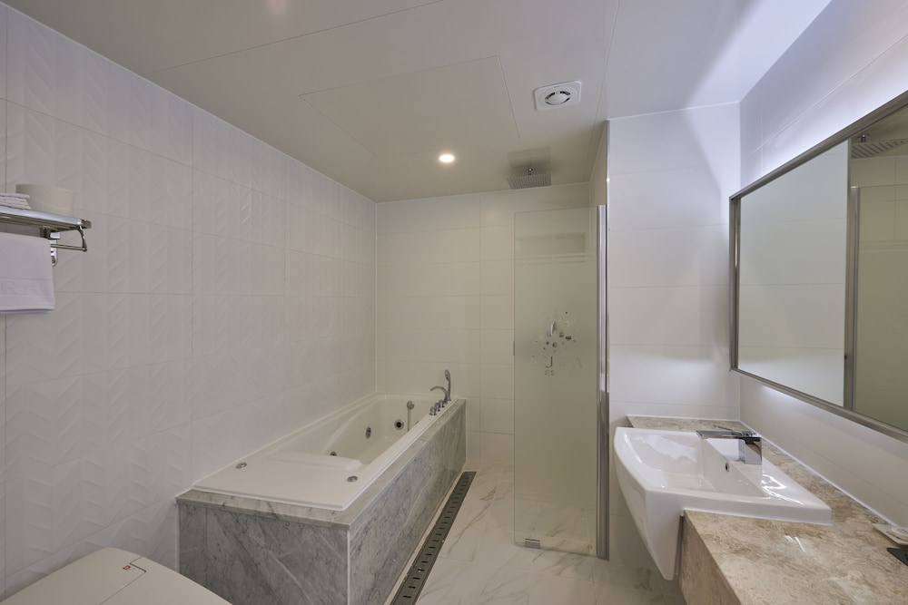 Gwangju Aura Hotel 42/43