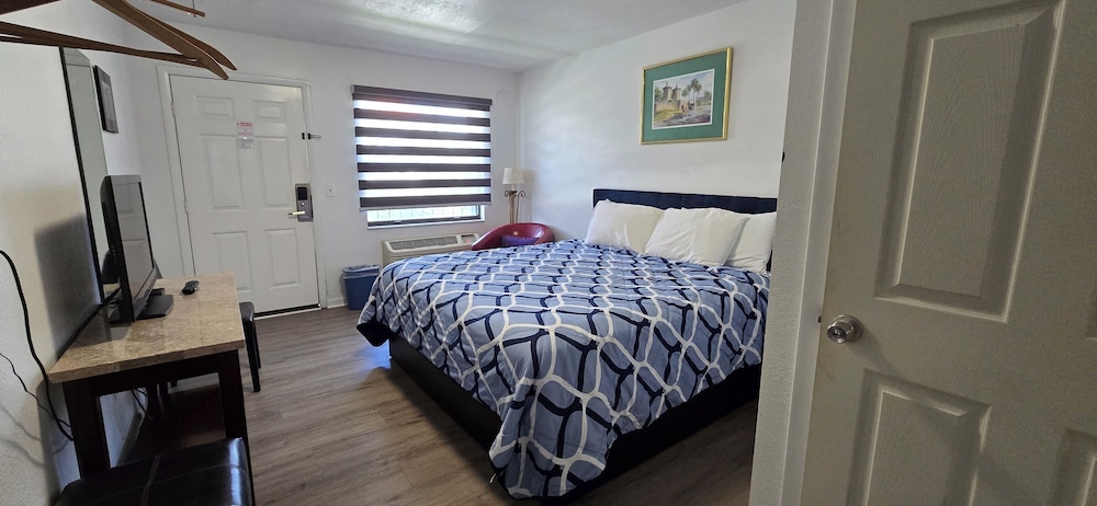 Merida Inn And Suites 17/50