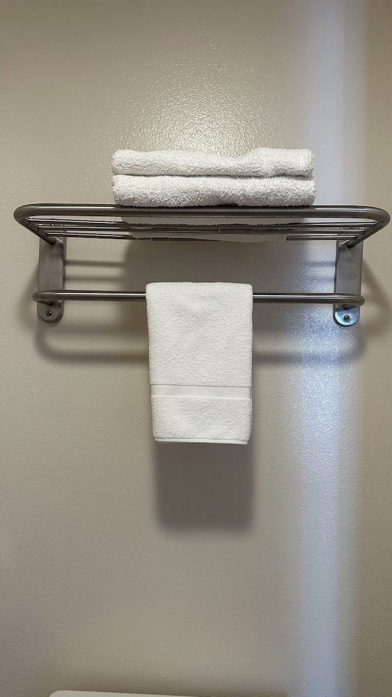 Carom Inn a Travelodge by Wyndham Denham Springs/Baton Rouge 14/33