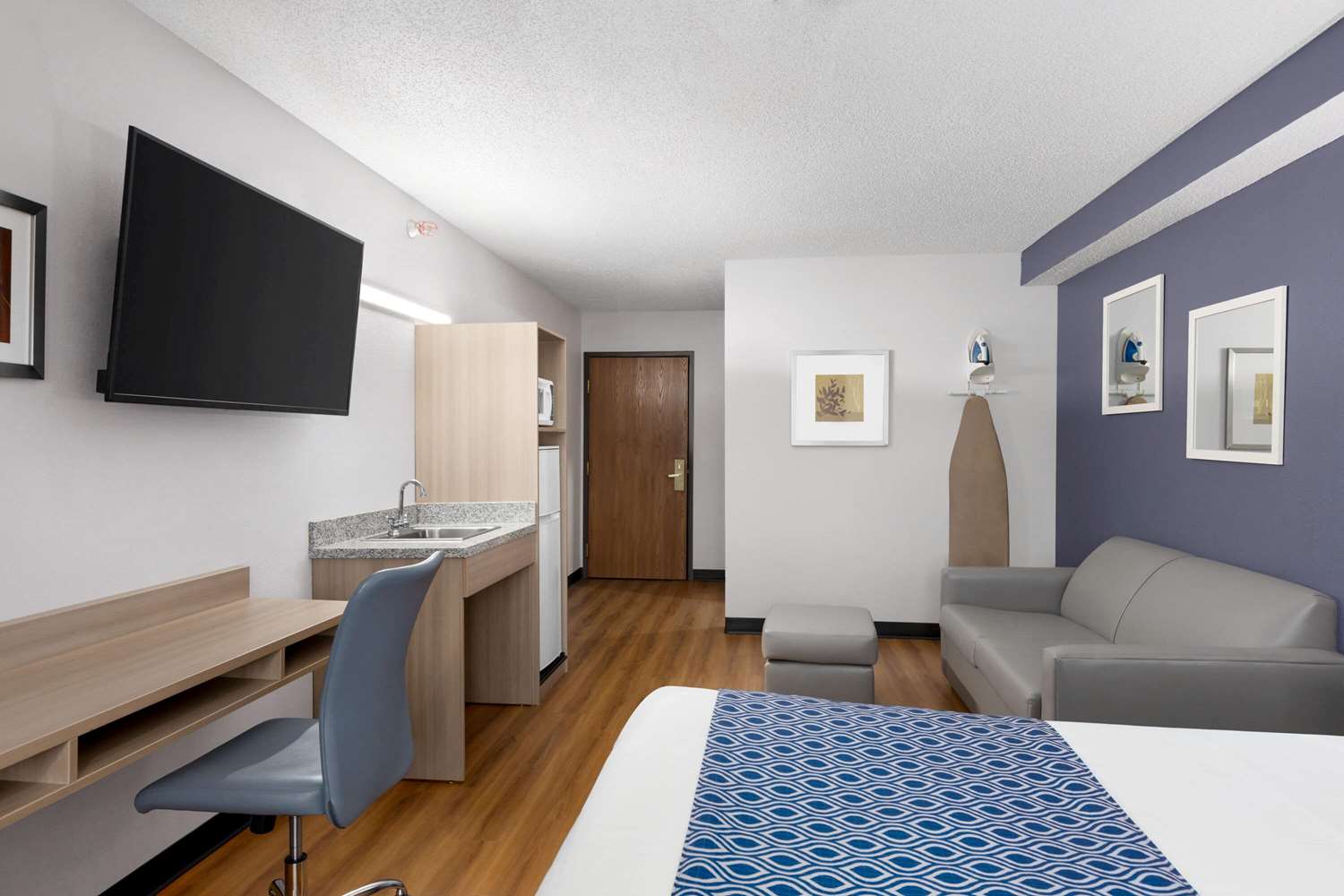 Microtel Inn Suites By Wyndham Lincoln 37/57