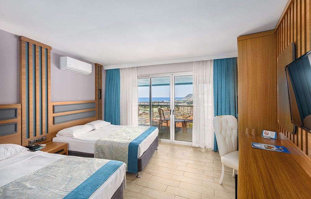 Blue Star Hotel 10/50