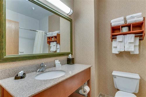غرفة بسريرين كوين