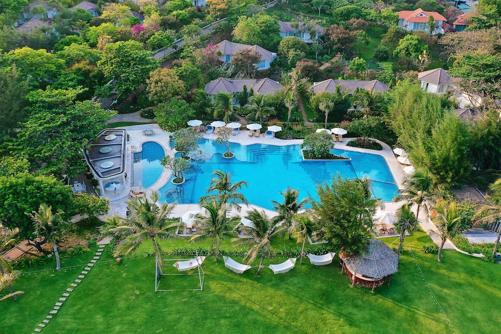 Fleur de Lys Resort & Spa Long Hai 92/94