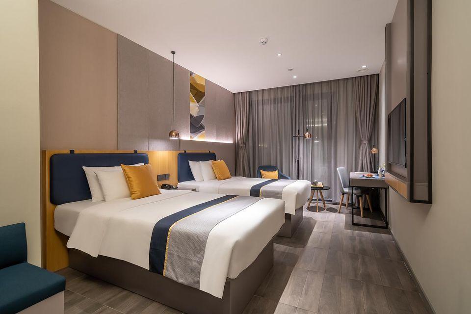 Home Inn Selected (Xiamen Zhongshan Road Pedestrian Street) 26/58