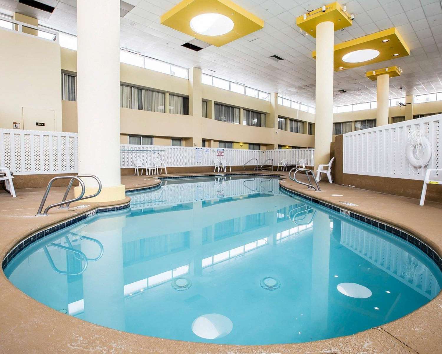 Quality Inn and Suites Greensboro High Point 25/44