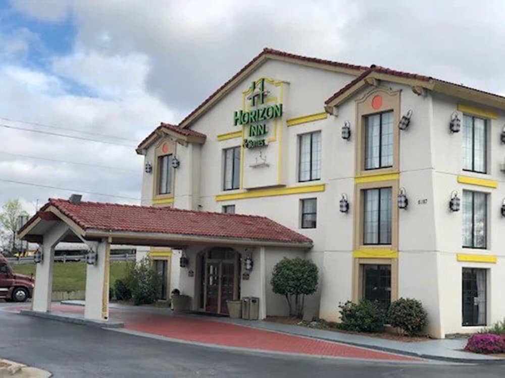 Horizon Inn & Suites 3/48