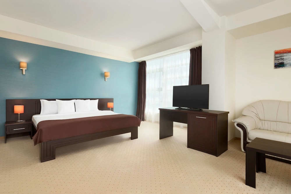 Ramada by Wyndham Constanta 18/51