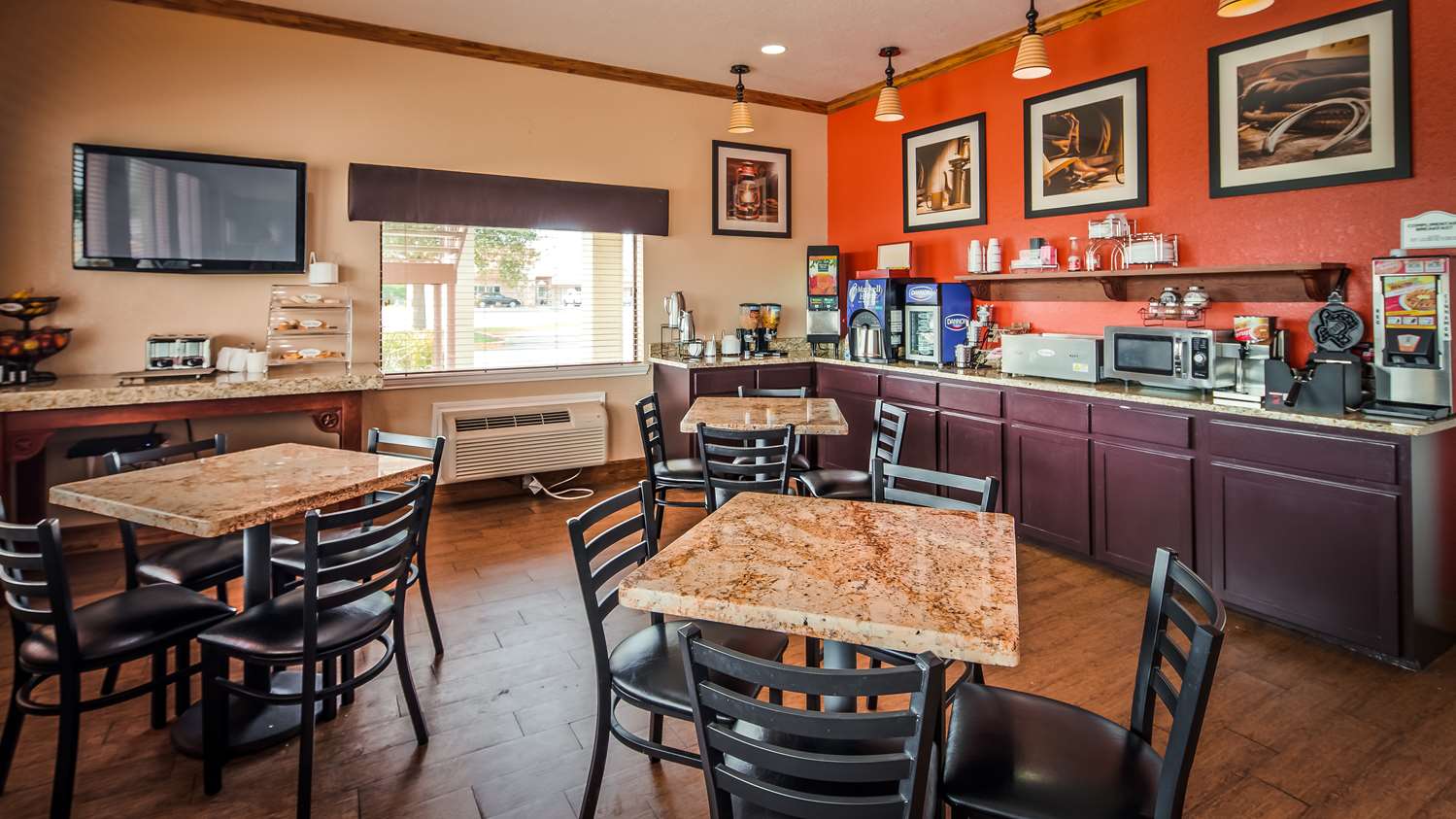 SureStay Hotel by Best Western Floresville 23/29
