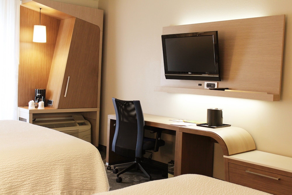 Courtyard By Marriott Austin Round Rock 50/54