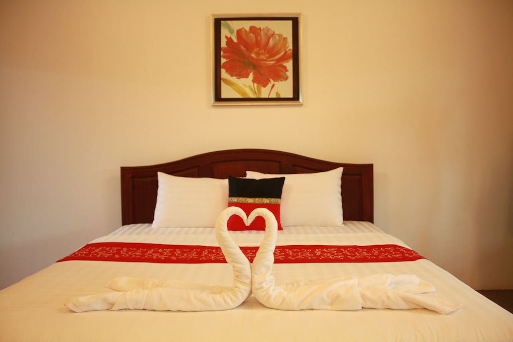 Waterside Resort 24/70