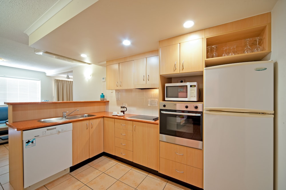 Shingley Beach Resort 9/72