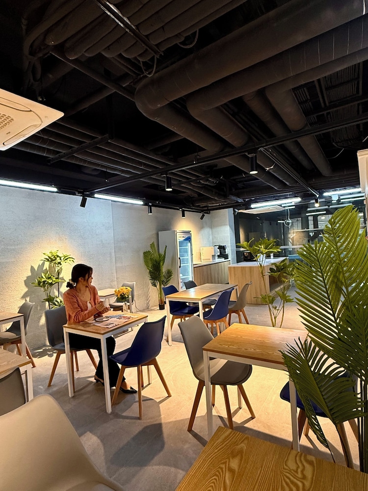 Connected Hotel Guro 54/64