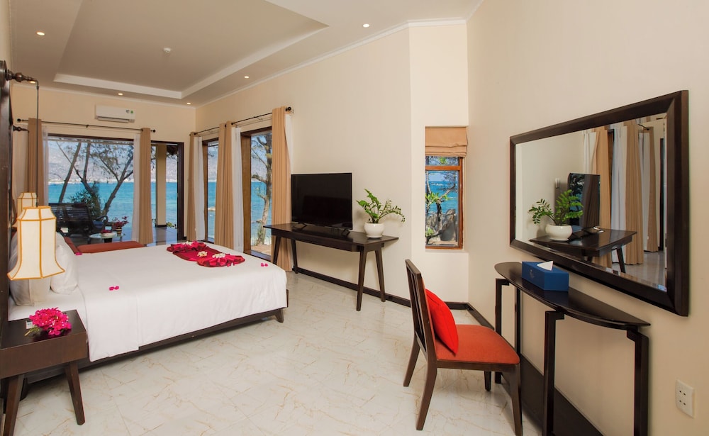 جناح استوديو بسرير كوين بإطلالة على الشاطئ، Hon Co Resort - Ca Na 2/3