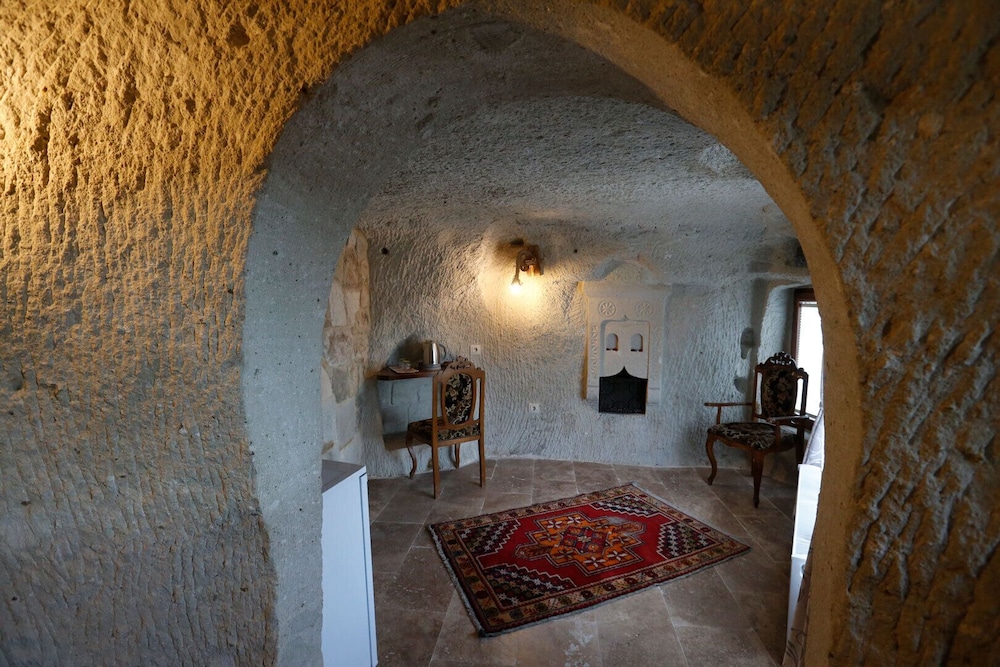 Nar Cave House & Swimming Pool 68/84