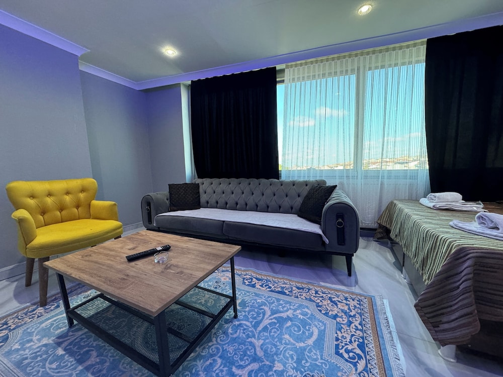 Grand Lara Hotel & Apartments 13/28