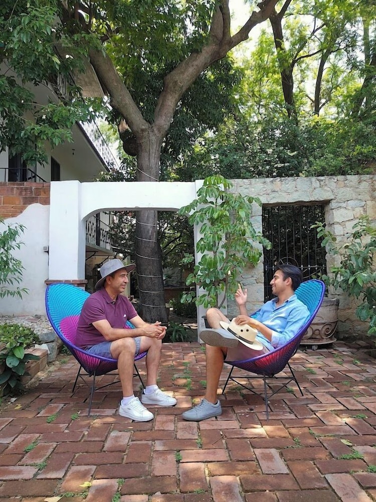 Agrado Guest House 35/56