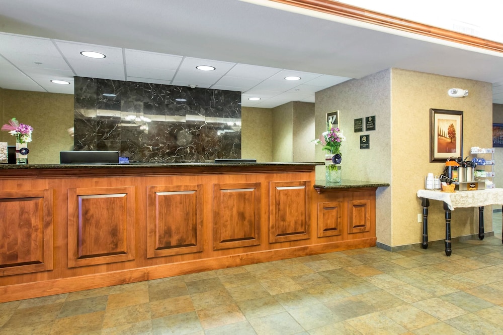 Comfort Inn & Suites Glenwood Springs On The River 3/27